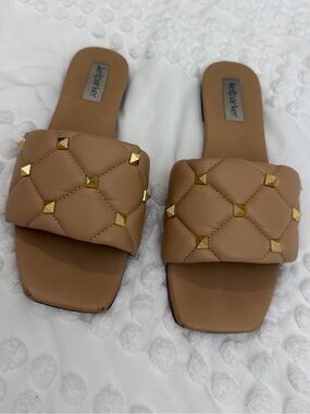 Kell Parker Jasmine Taupe Tan Gold Studded Sandals 8